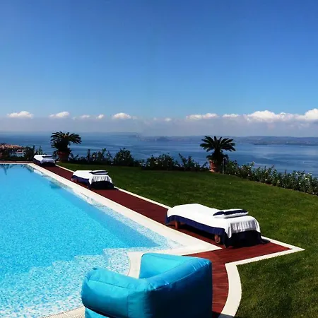 Σπίτι διακοπών Mini Di Lusso Con Piscina Torri Del Benaco