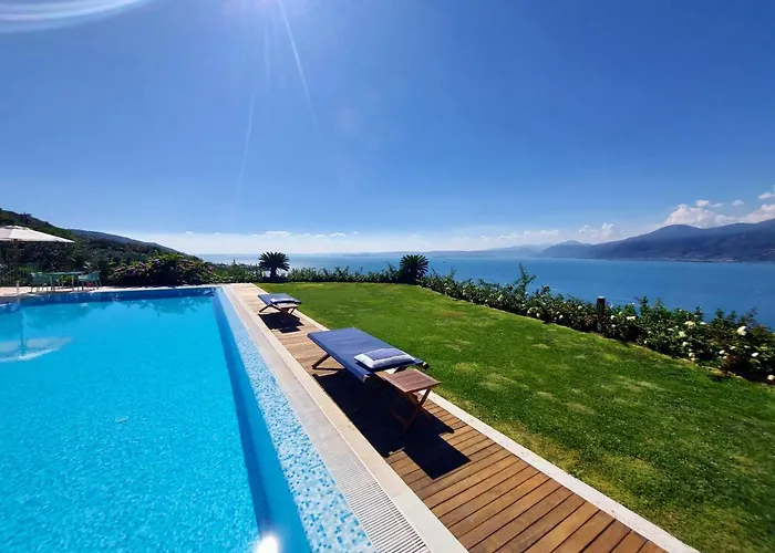 Mini Di Lusso Con Piscina بيت للعطل *